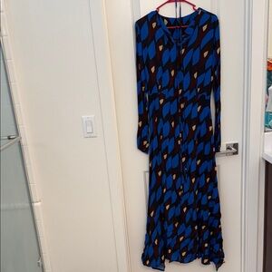 Elegant Blue and Black Patterned Maxi Dress
